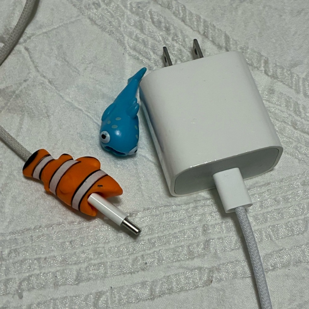 Set of 2 Cable Protectors Cute Animal Fish